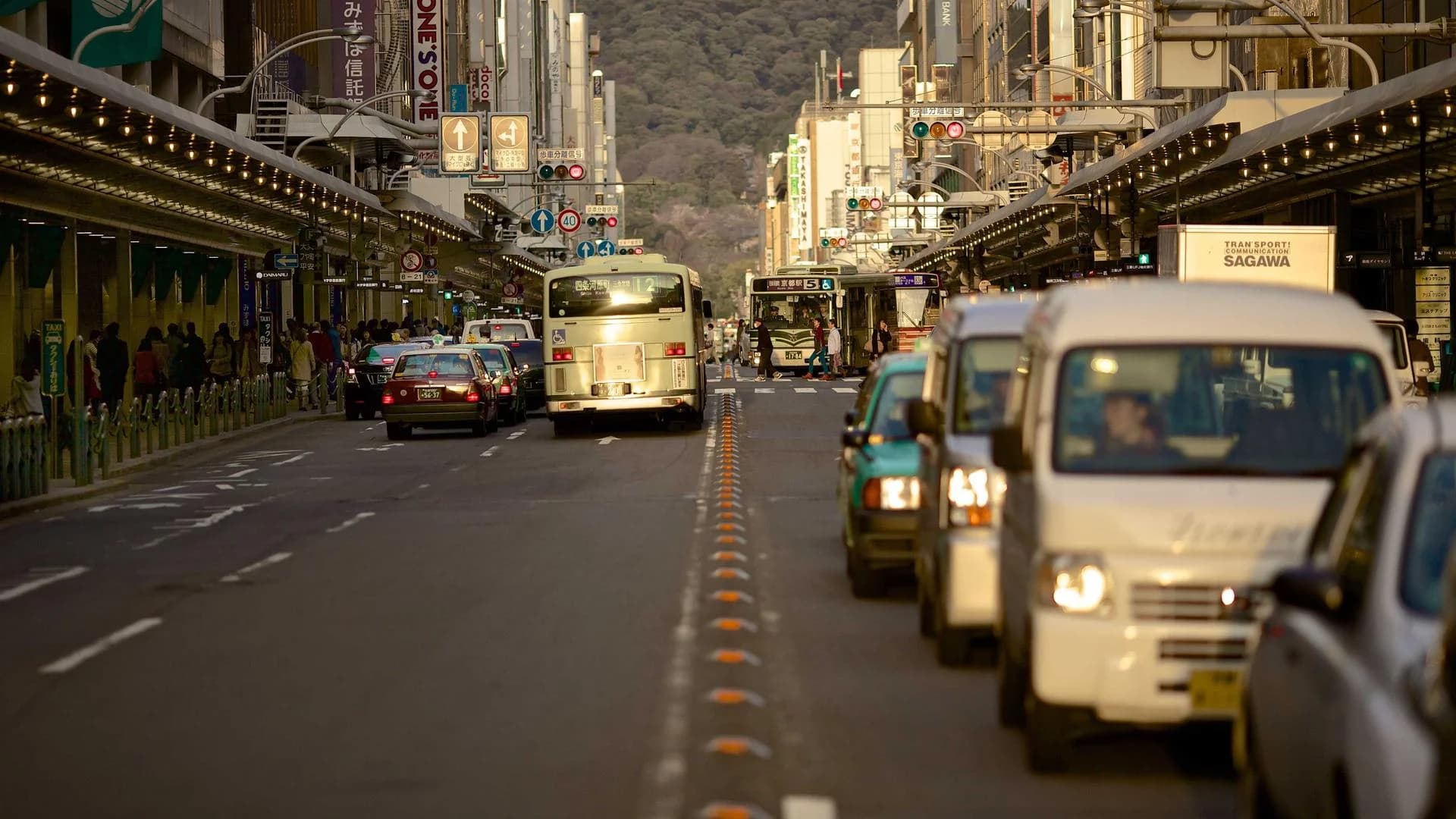 Tailwind CSS v4 Deep Dive: Why the Oxide Engine Changes Everything in 2026